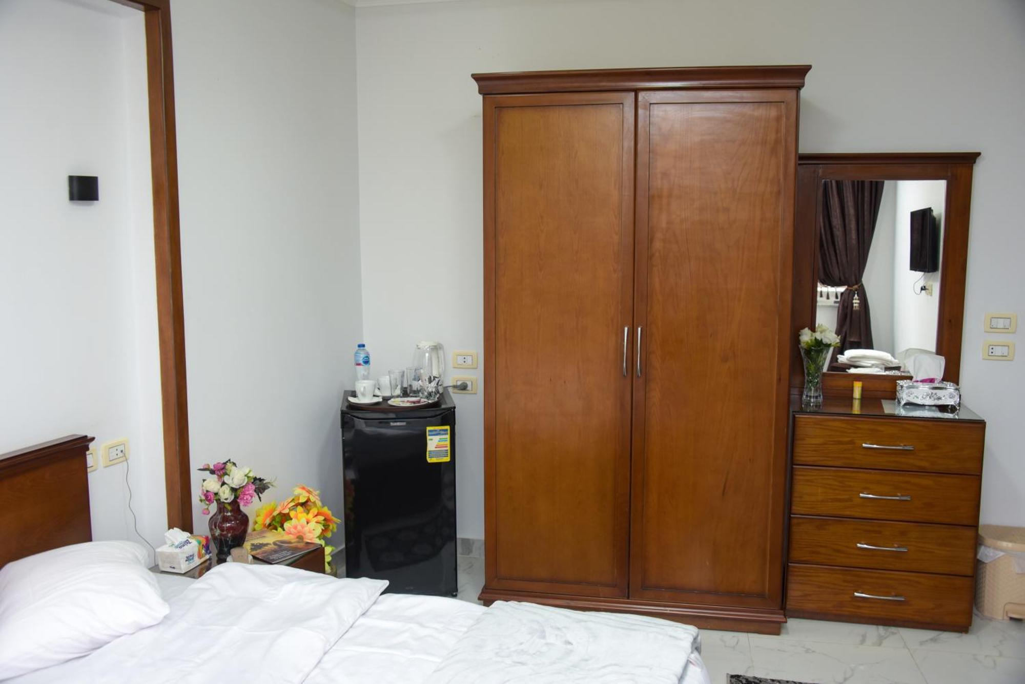 New Asser Hotel Pyramid Kafret el-Gabal Eksteriør bilde